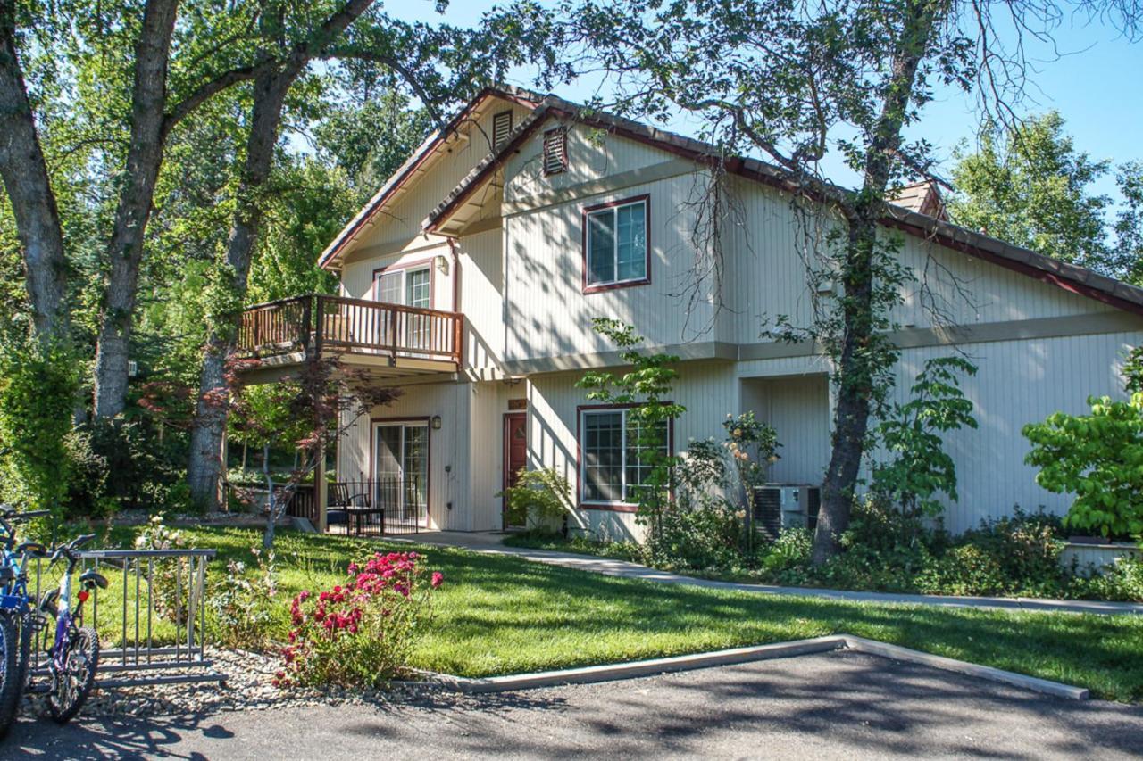 Willard House * Bass Lake